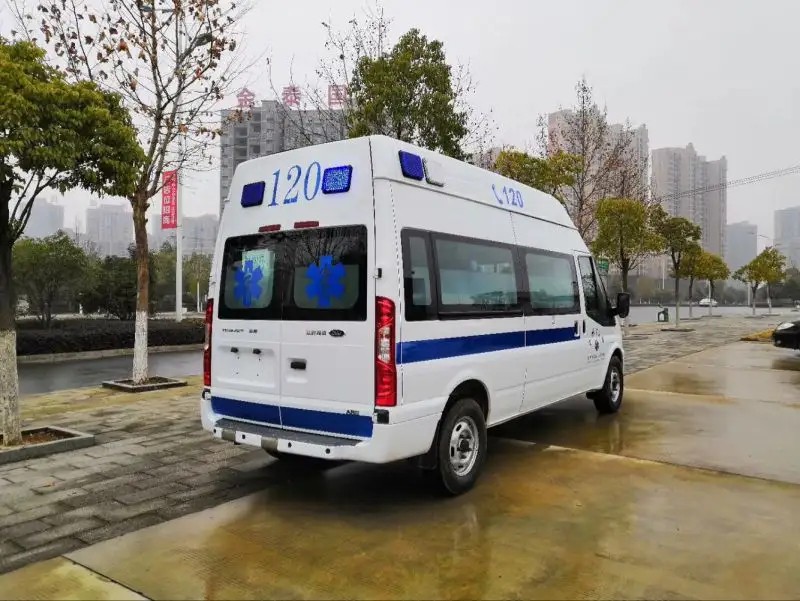 鹤峰县救护车转运